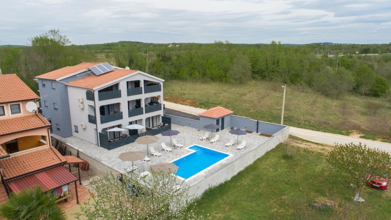 Apartmani Natalija بوريتش المظهر الخارجي الصورة
