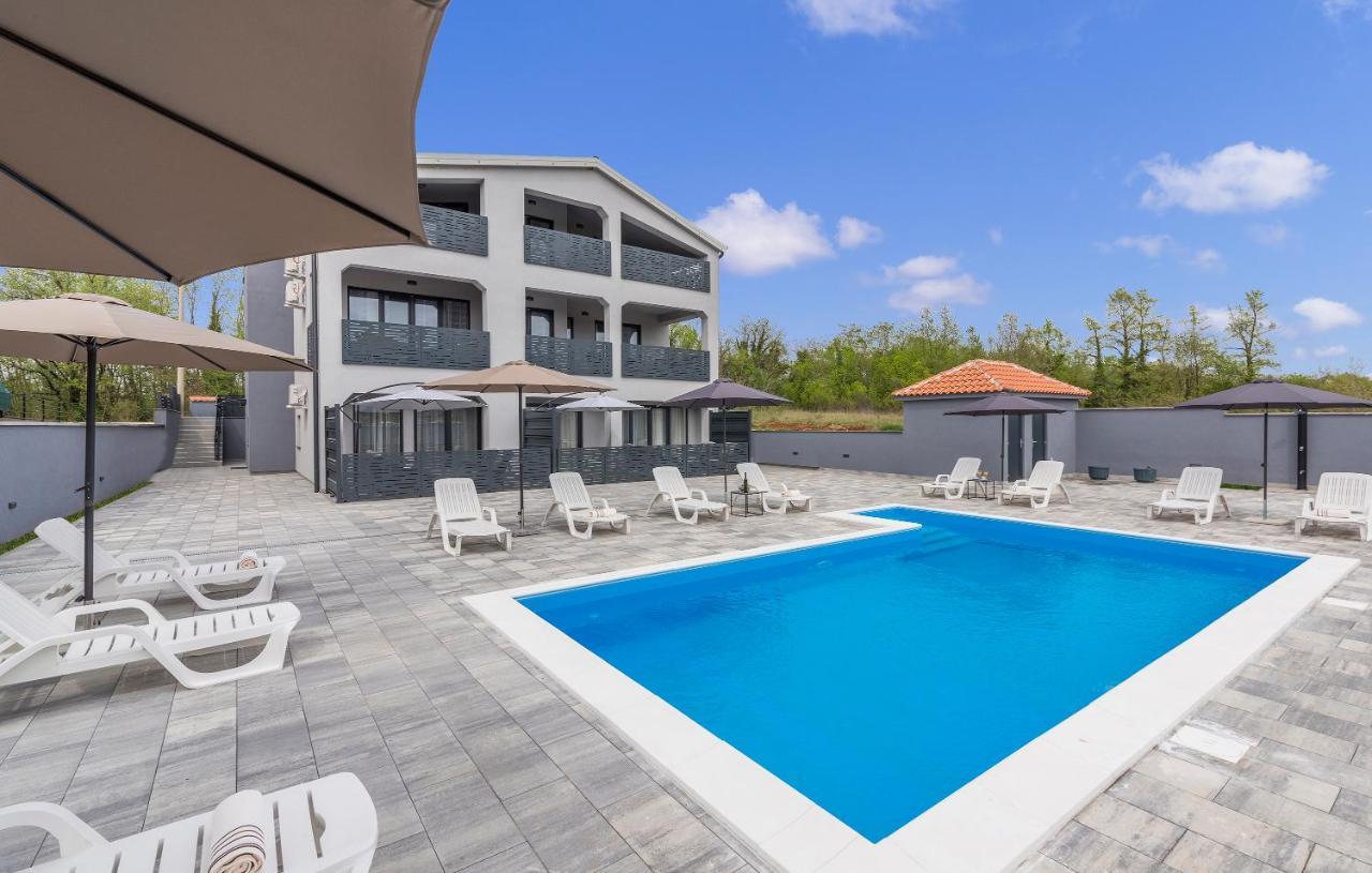 Apartmani Natalija بوريتش المظهر الخارجي الصورة