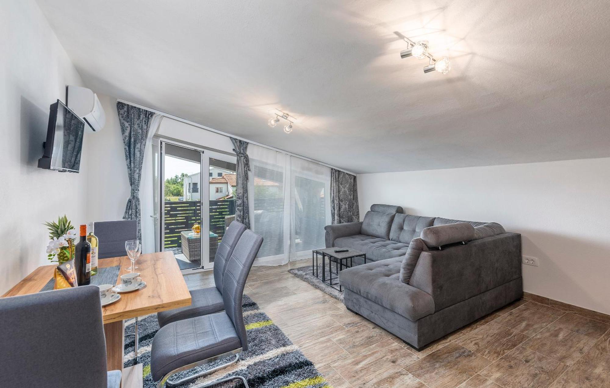 Apartmani Natalija بوريتش الغرفة الصورة